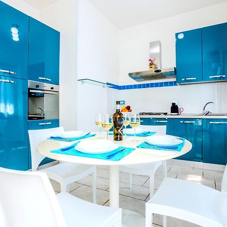 나폴리 Hostly - Vittoria House - Near The Center With Private Parking 아파트 외부 사진