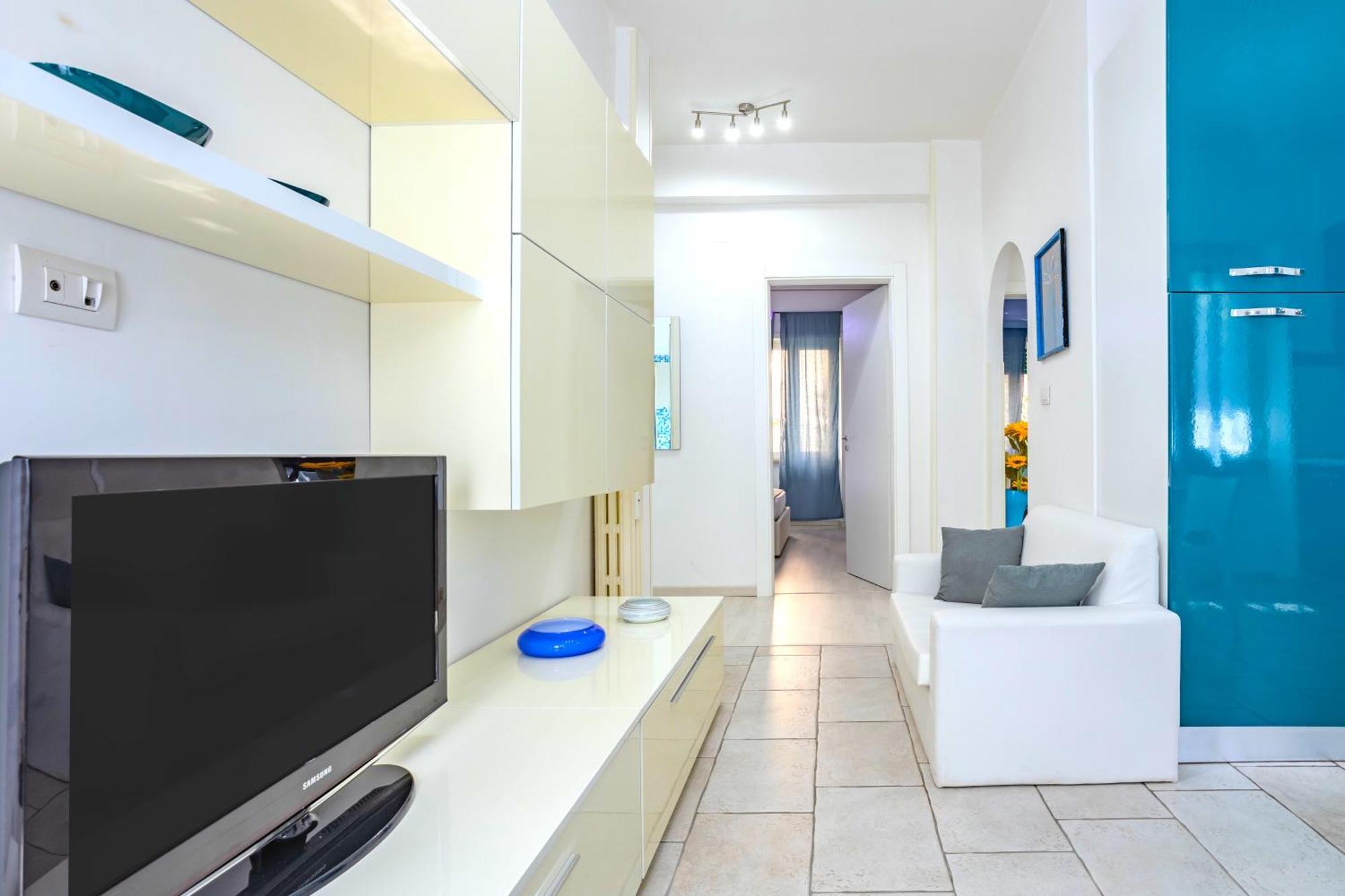 나폴리 Hostly - Vittoria House - Near The Center With Private Parking 아파트 외부 사진